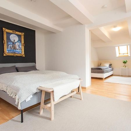 Fullhouse - Halle - Ku15 Apartments Екстериор снимка